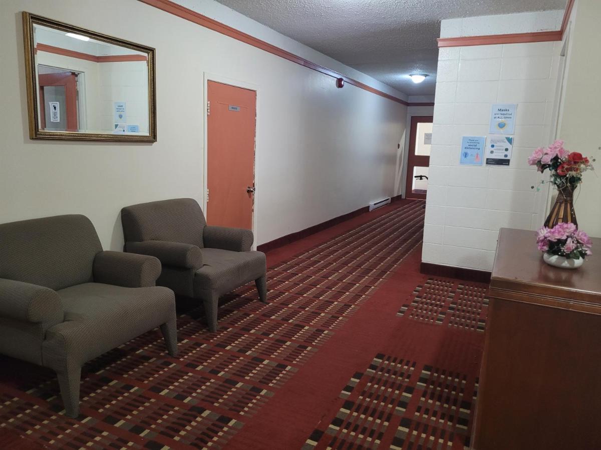 Midtown Hotel Parry Sound Esterno foto