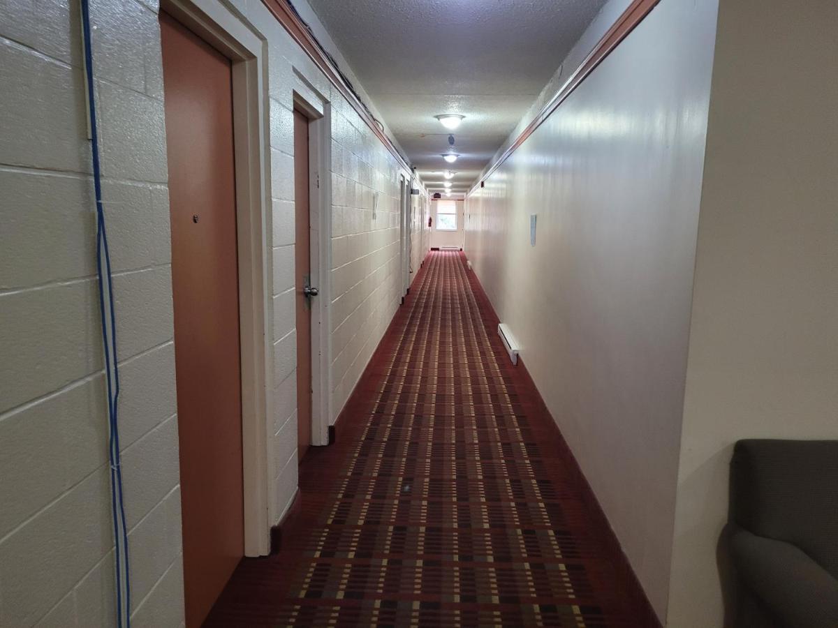 Midtown Hotel Parry Sound Esterno foto