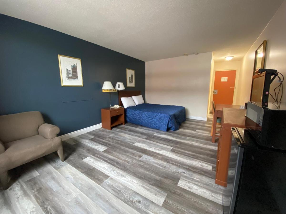 Midtown Hotel Parry Sound Esterno foto