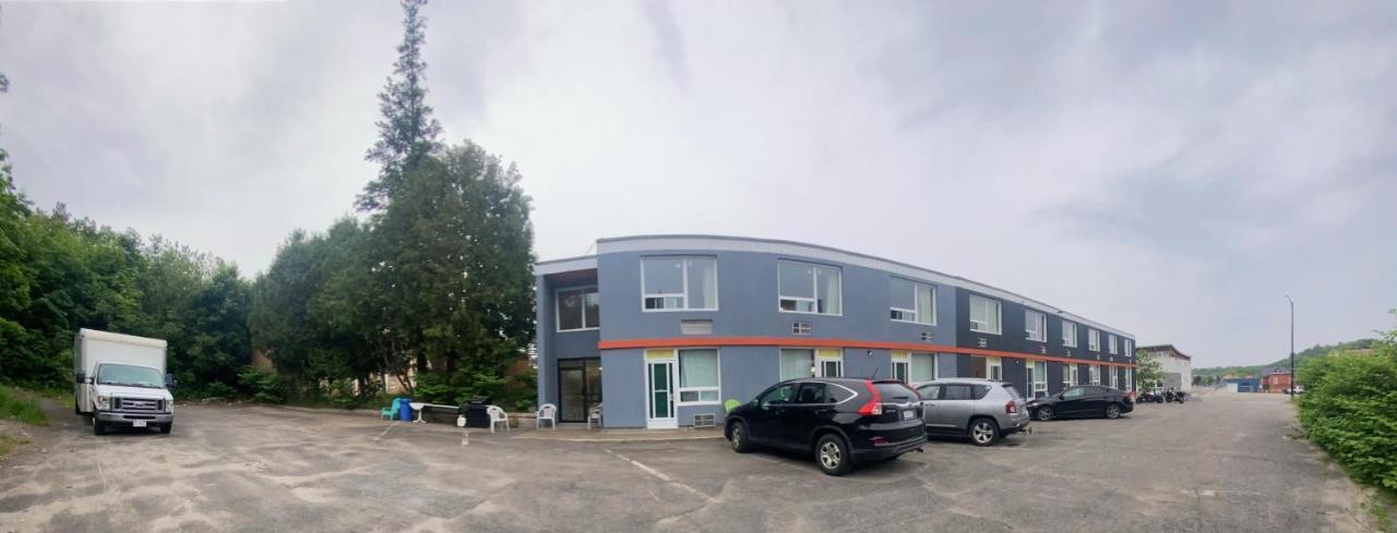 Midtown Hotel Parry Sound Esterno foto